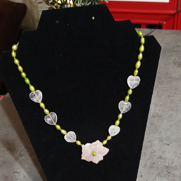 Hand Crafted Jewelry - Vintage Eyecatching 18" Green Pearl, Pink Hearts and Flower Necklace